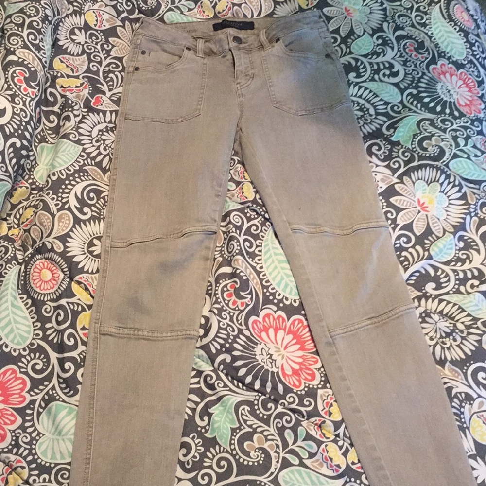the ankle cargo jeans